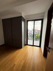 Sembawang Straits Estate (D27), Terrace #581117021